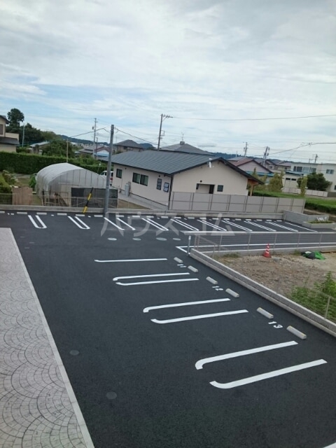 14/21 駐車場
