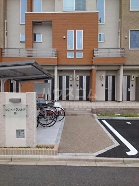 13/20 エントランス