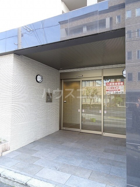 14/20 エントランス