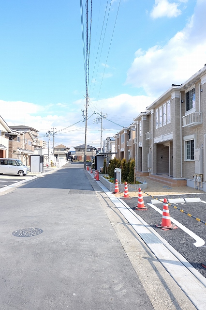 16/23 エントランス