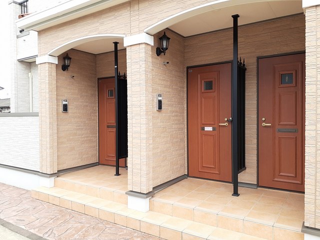 14/20 エントランス