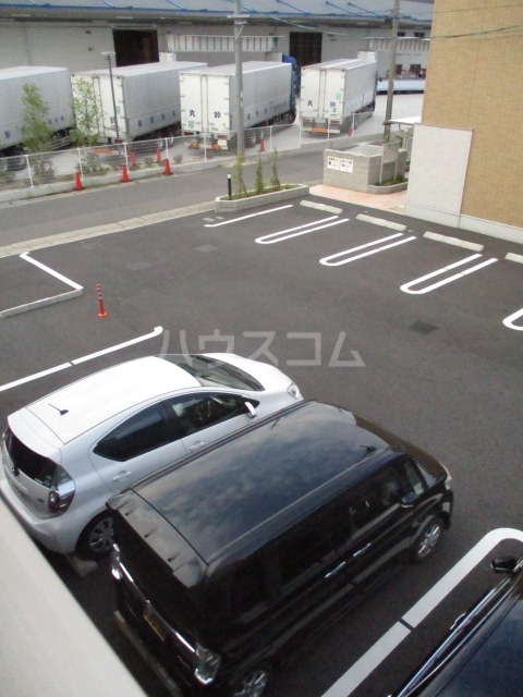 24/29 駐車場