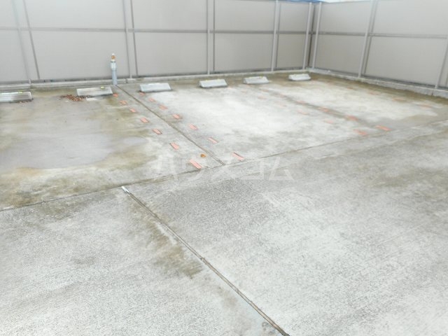 28/30 駐車場