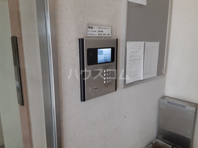 17/25 エントランス