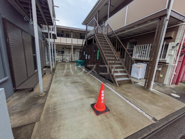 26/27 駐車場