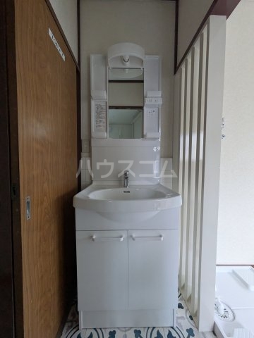 17/27 洗面