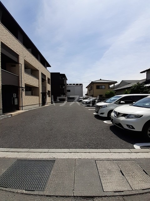 15/27 駐車場