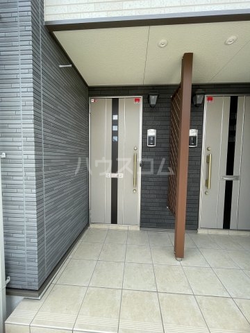 2/4 エントランス