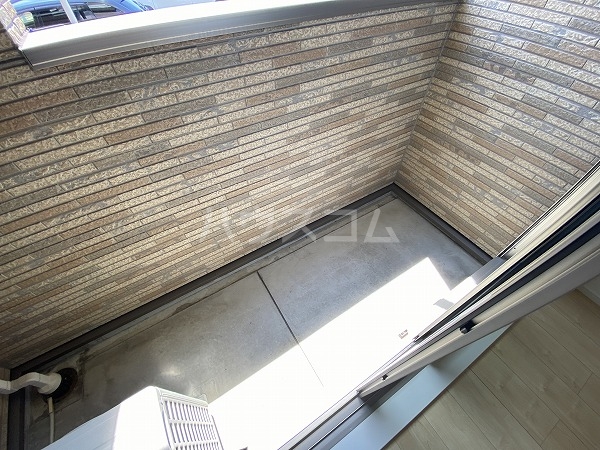 18/26 バルコニー