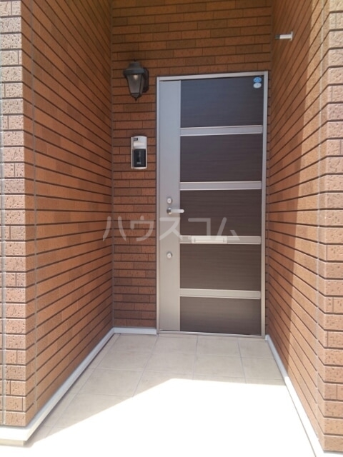 2/4 エントランス