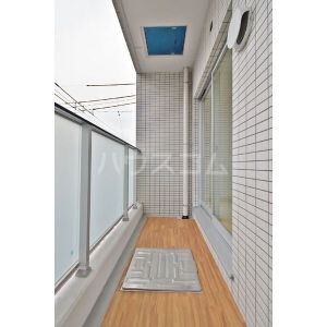 13/23 バルコニー