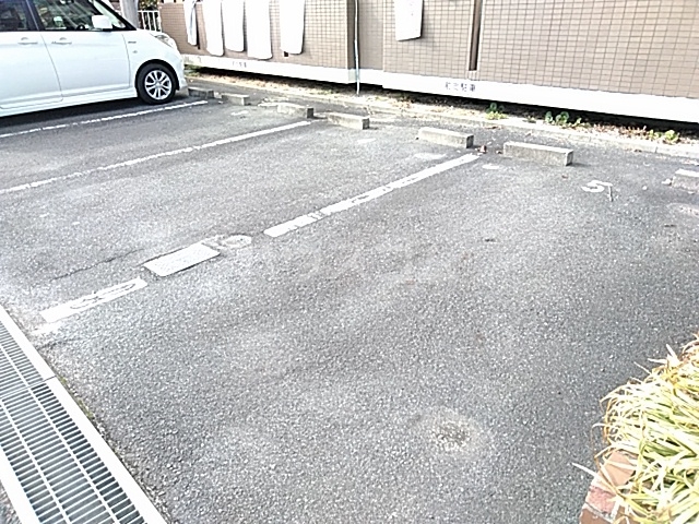 3/4 駐車場