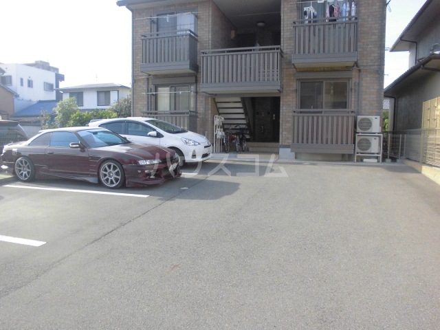 21/30 駐車場