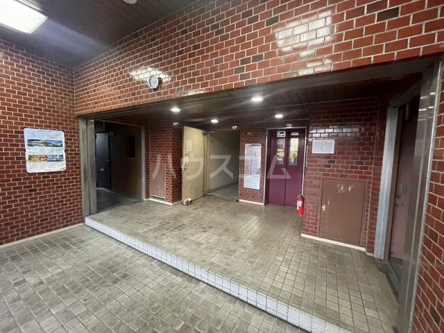 29/30 エントランス