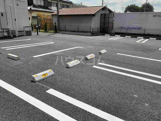 14/22 駐車場