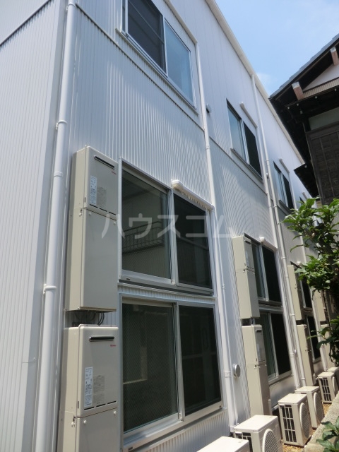15/19 エントランス
