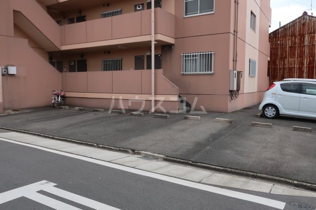 29/30 駐車場