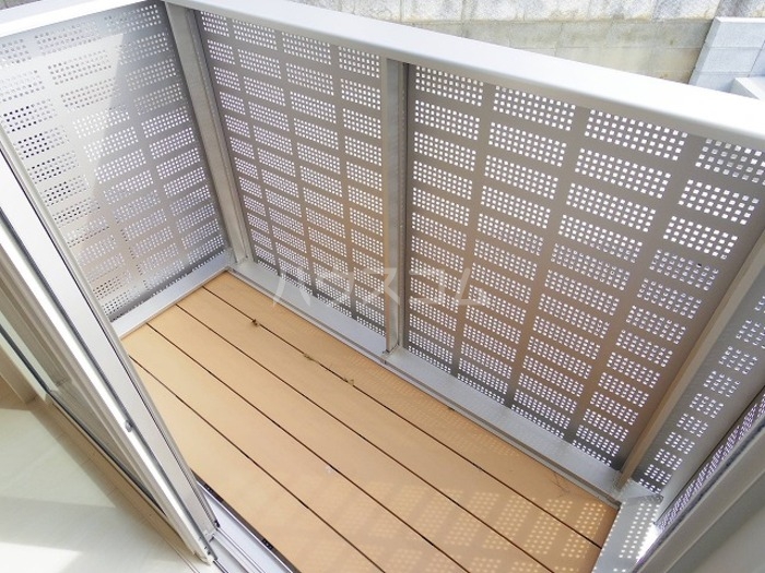 13/20 バルコニー