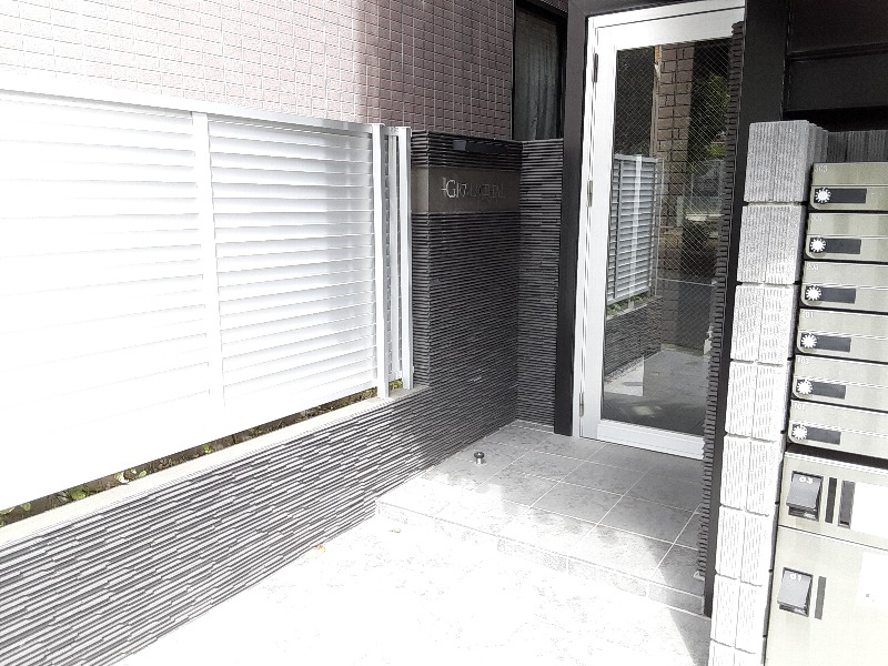 2/6 エントランス