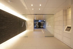 14/23 エントランス