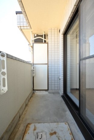 14/28 バルコニー