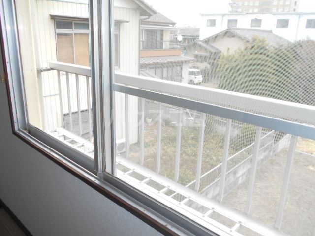 13/22 バルコニー
