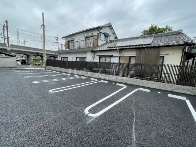 26/30 駐車場
