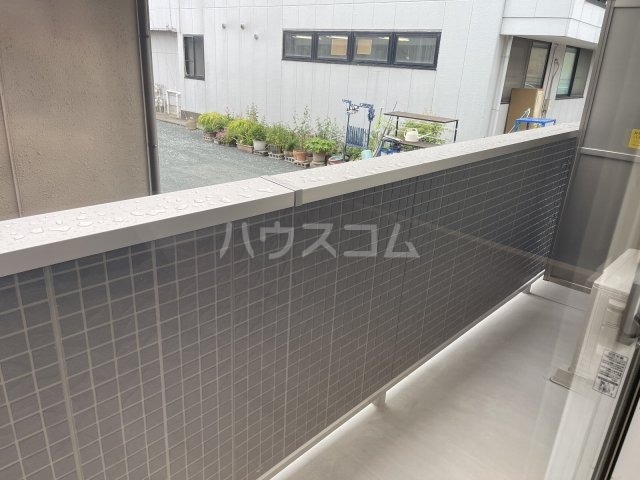19/30 バルコニー