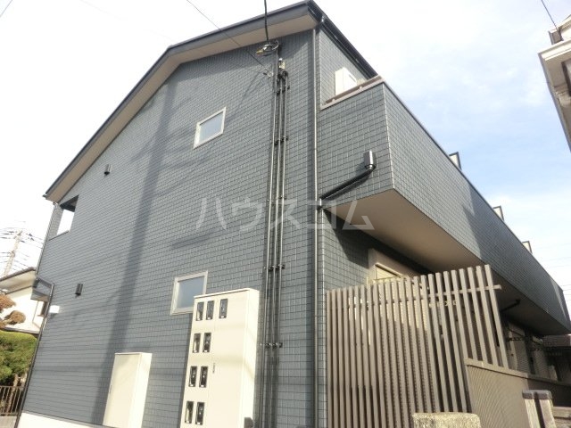 24/30 エントランス