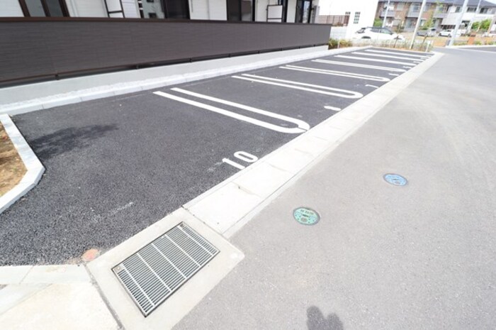17/24 駐車場