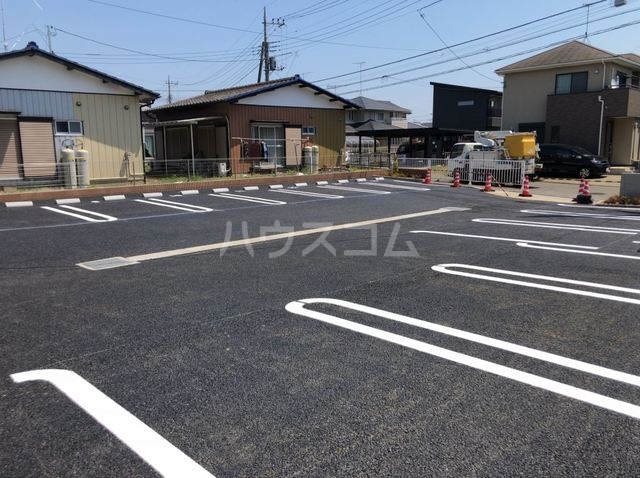 2/7 駐車場