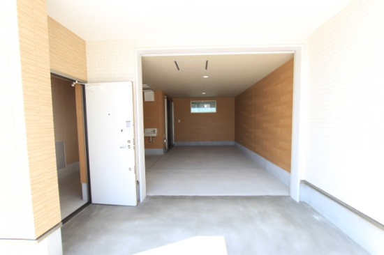 2/3 駐車場