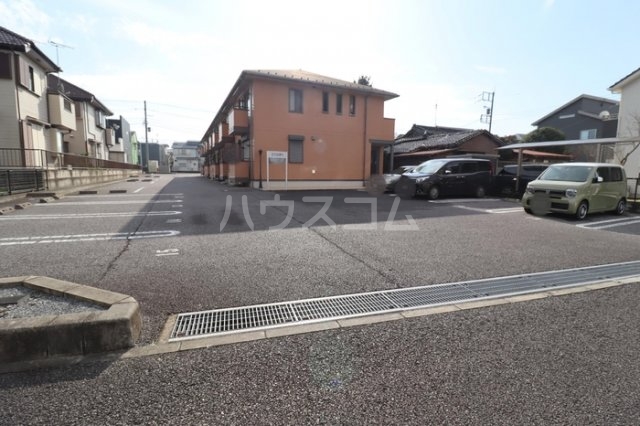 19/26 駐車場