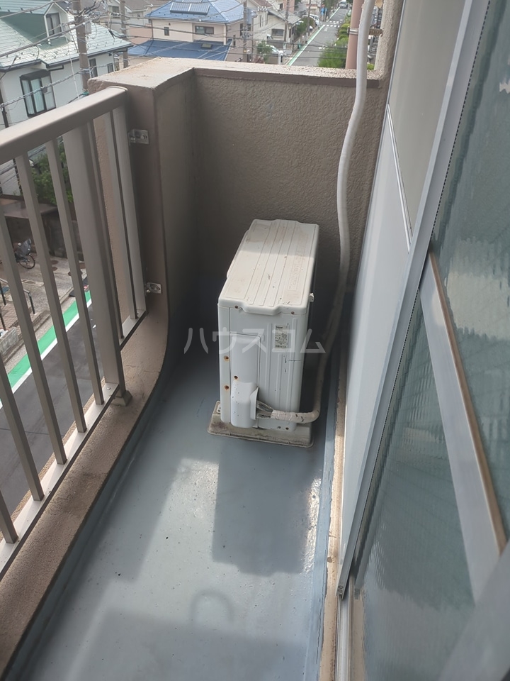 19/27 バルコニー