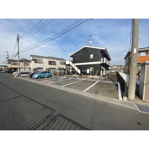 24/25 駐車場