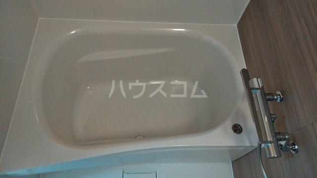 13/30 浴室