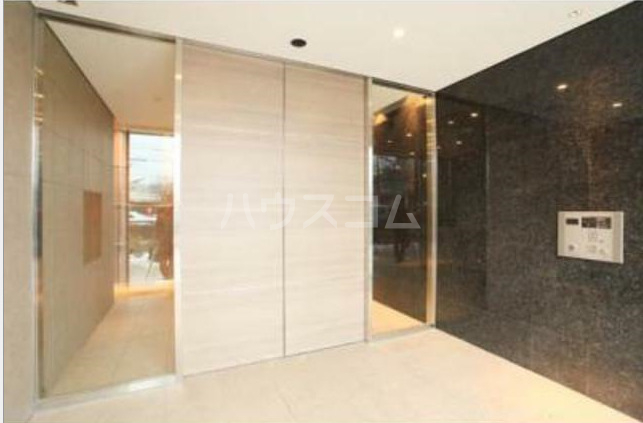 17/21 エントランス