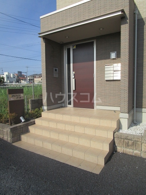 20/27 エントランス