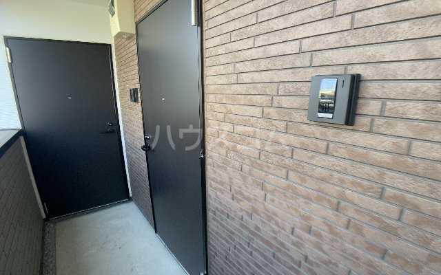 22/30 エントランス