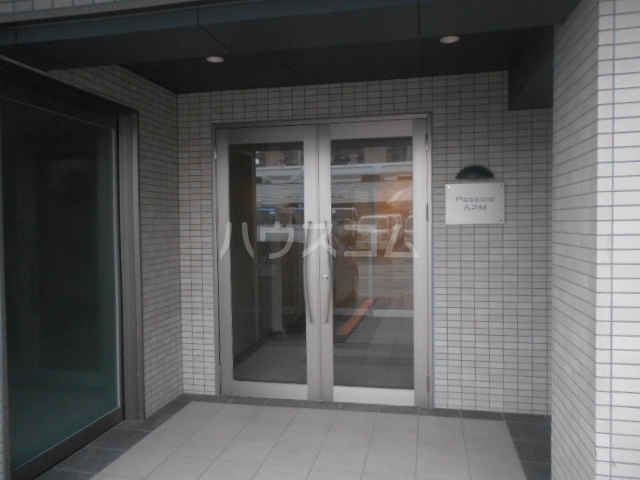 22/30 エントランス