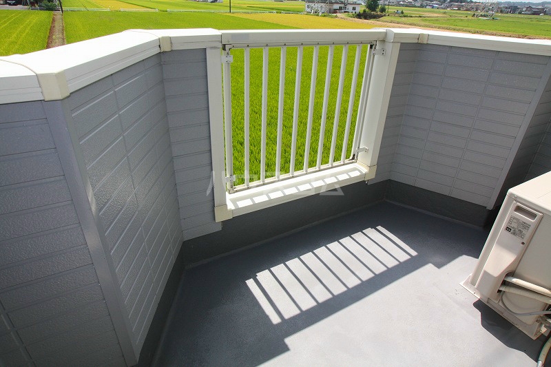 13/19 バルコニー