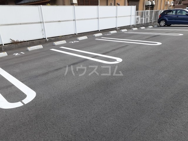 14/20 エントランス