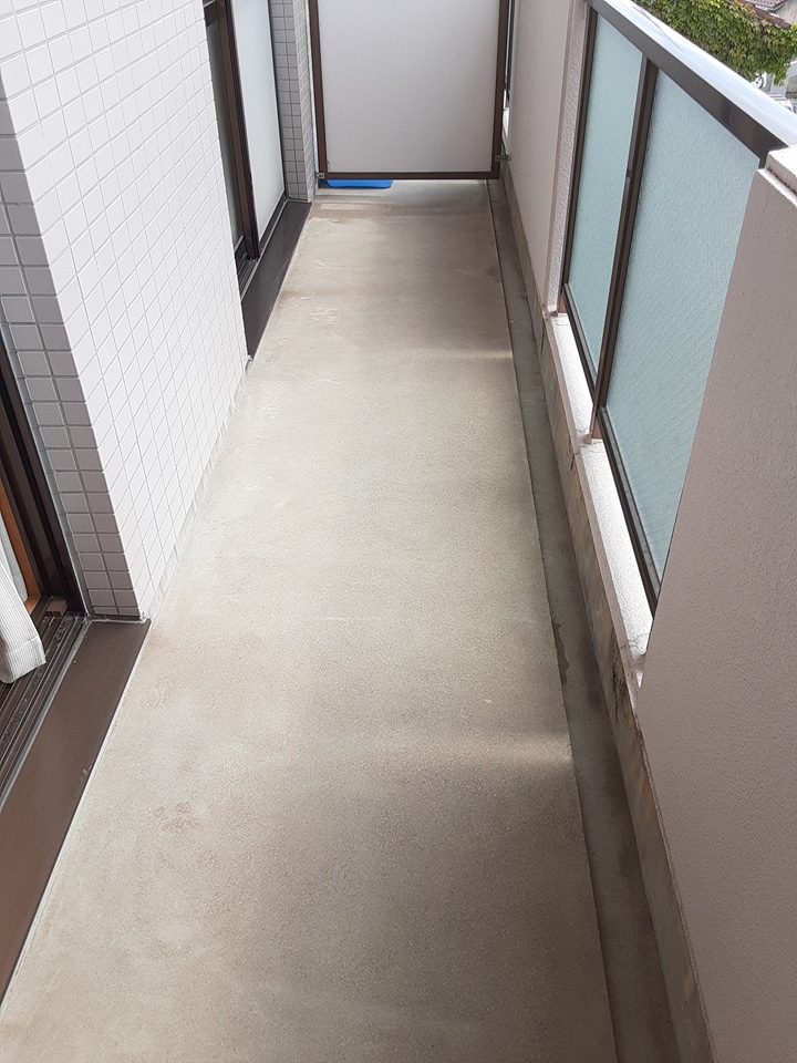 21/30 バルコニー