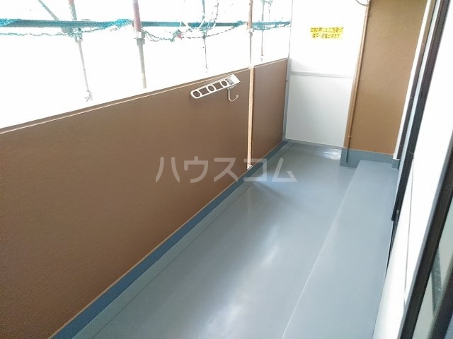 17/27 バルコニー