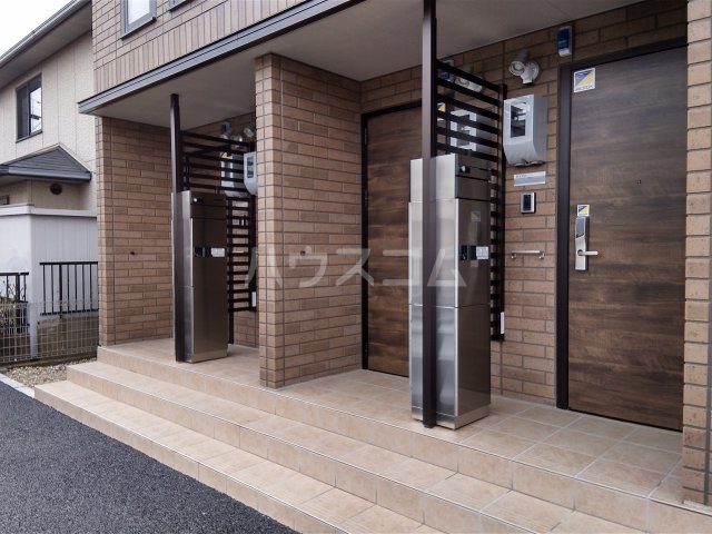 22/30 エントランス