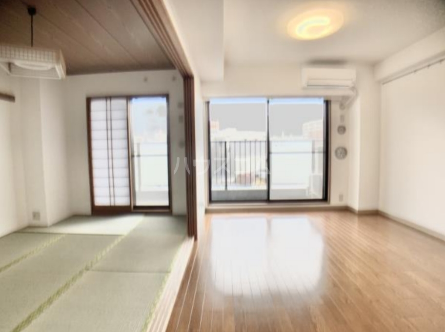 14/28 バルコニー