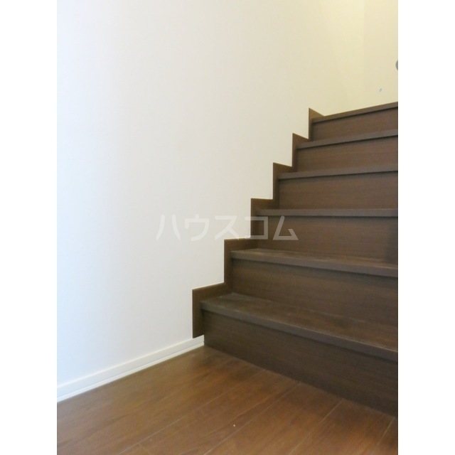 18/21 エントランス