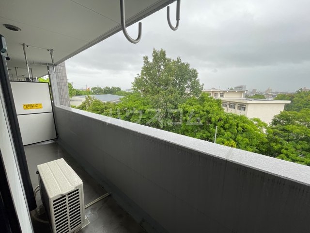 20/30 バルコニー