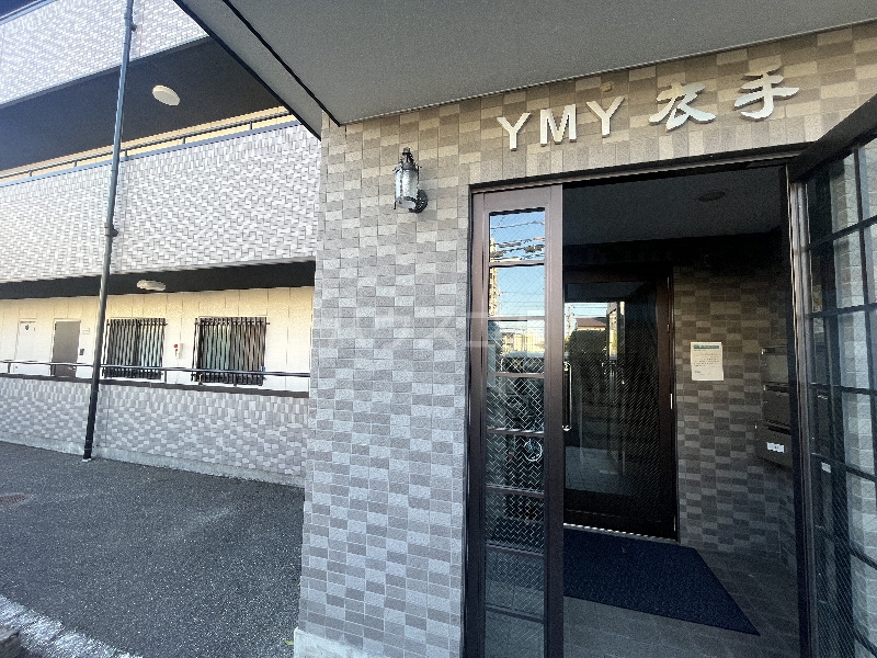 28/30 エントランス