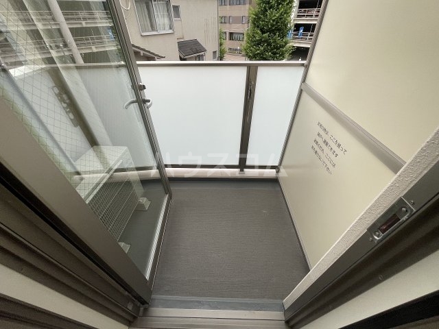 19/30 バルコニー